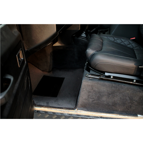 Land Rover Defender Puma 2.4  Front Carpet Set 